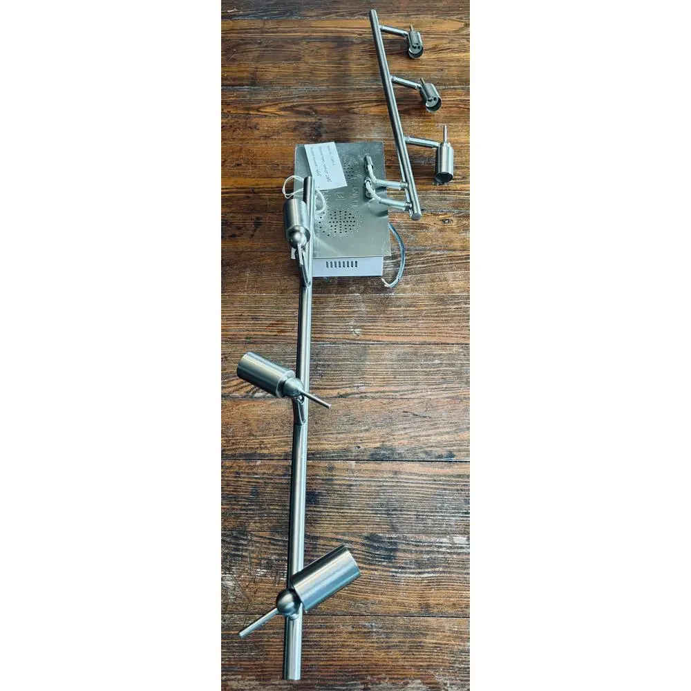 Flint C2001-6 Light Bluetooth speaker track ceiling lamp - Open Box